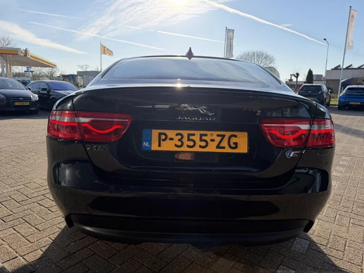 Jaguar XE - Afbeelding 7 van 25