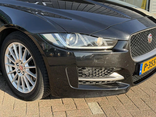 Jaguar XE - Afbeelding 9 van 25