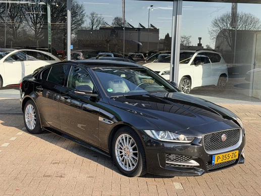 Jaguar XE - Afbeelding 12 van 25