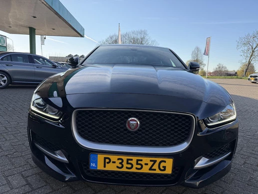 Jaguar XE - Afbeelding 17 van 25