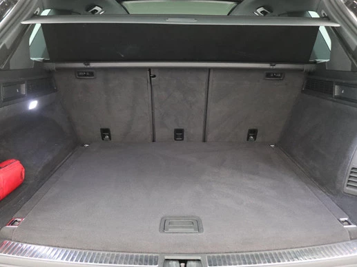 Volkswagen Touareg - Afbeelding 8 van 30