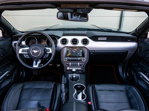 Ford Mustang - Afbeelding 24 van 30