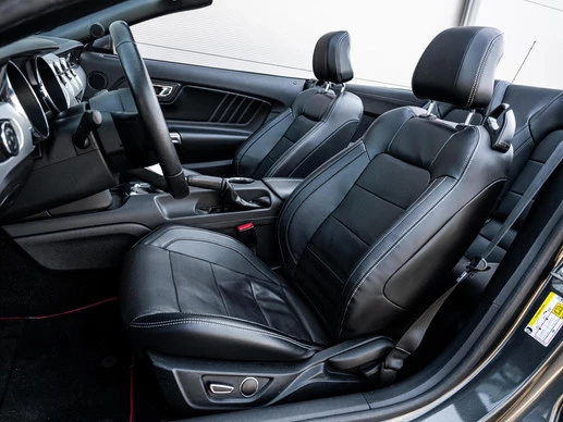 Ford Mustang - Afbeelding 28 van 30