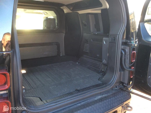 Land Rover Defender - Afbeelding 7 van 30