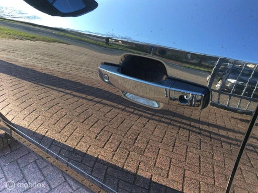 Land Rover Defender - Afbeelding 13 van 30