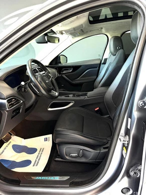 Jaguar F-PACE - Afbeelding 18 van 30