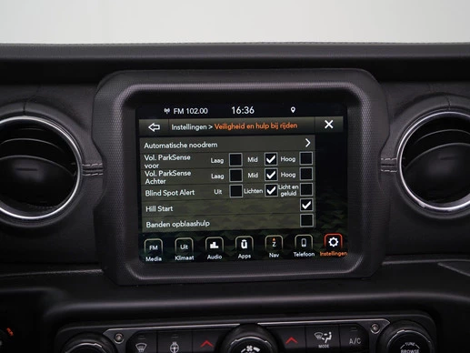 Jeep Wrangler - Afbeelding 18 van 30