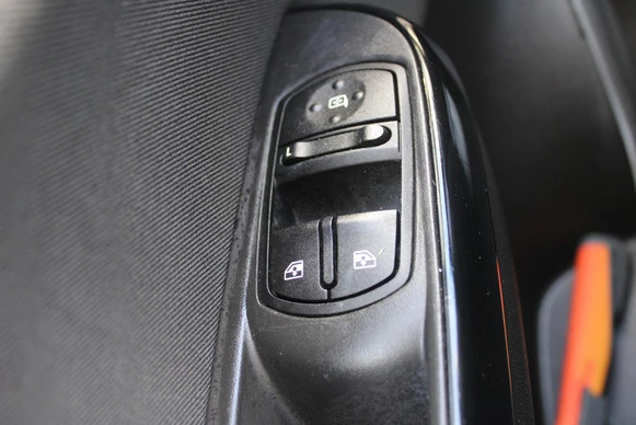 Opel Corsa - Afbeelding 16 van 30