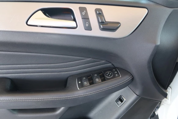 Mercedes-Benz M-Klasse - Afbeelding 13 van 30