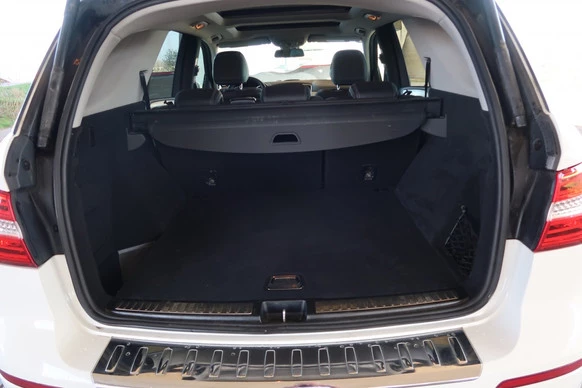 Mercedes-Benz M-Klasse - Afbeelding 18 van 30