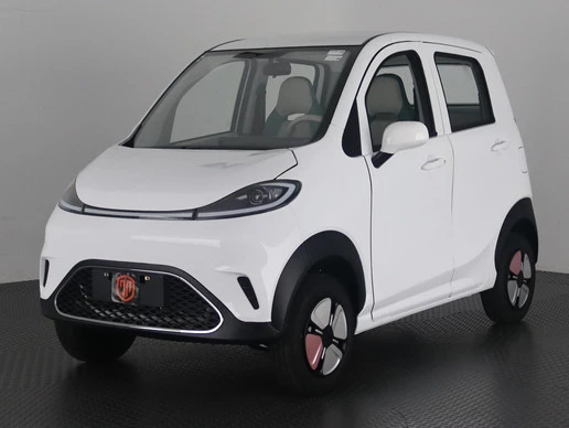 XPENG P7 - Afbeelding 1 van 27