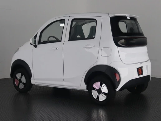 XPENG P7 - Afbeelding 27 van 27