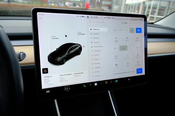 Tesla Model 3 - Afbeelding 13 van 30
