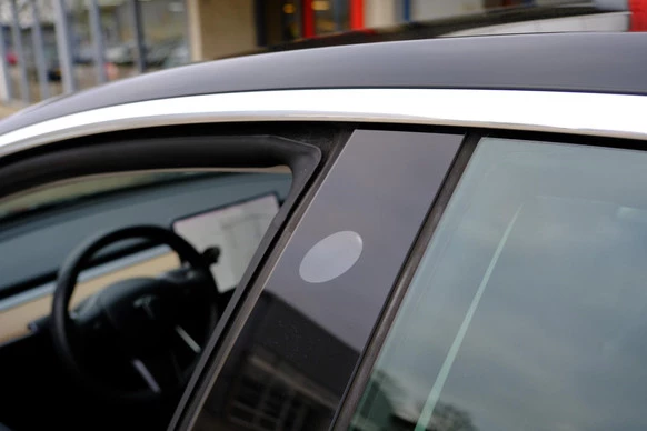 Tesla Model 3 - Afbeelding 27 van 30