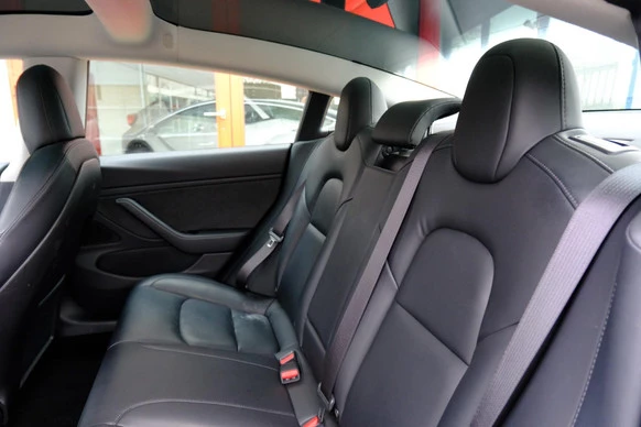 Tesla Model 3 - Afbeelding 30 van 30