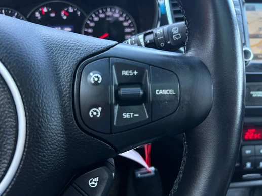 Kia Carens - Afbeelding 13 van 30