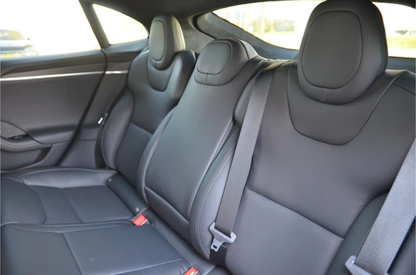 Tesla Model S - Afbeelding 14 van 30