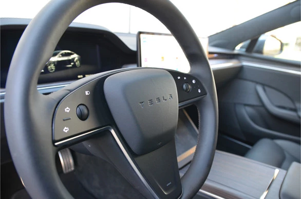 Tesla Model S - Afbeelding 16 van 30