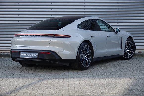 Porsche Taycan - Afbeelding 7 van 29