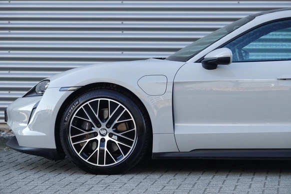 Porsche Taycan - Afbeelding 10 van 29