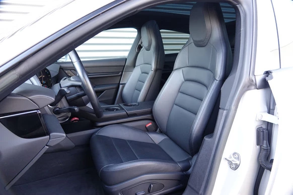 Porsche Taycan - Afbeelding 11 van 29