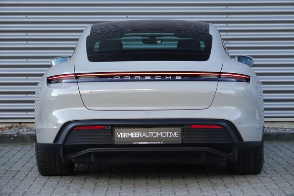 Porsche Taycan - Afbeelding 22 van 29