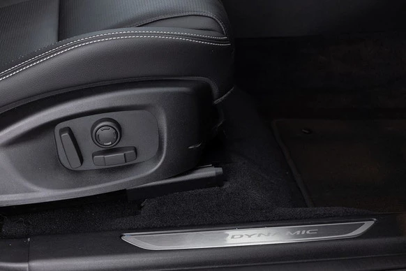 Jaguar E-PACE - Afbeelding 8 van 30