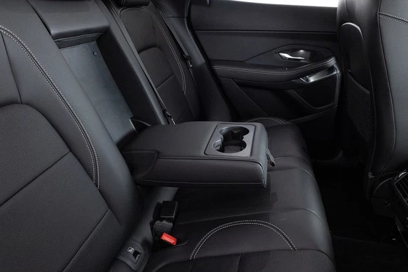 Jaguar E-PACE - Afbeelding 11 van 30