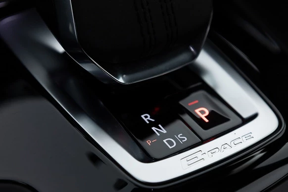 Jaguar E-PACE - Afbeelding 27 van 30