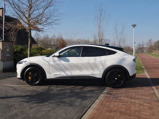 Ford Mustang Mach-E - Afbeelding 7 van 30