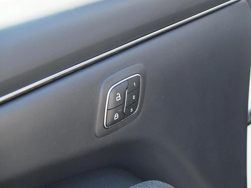 Ford Mustang Mach-E - Afbeelding 24 van 30