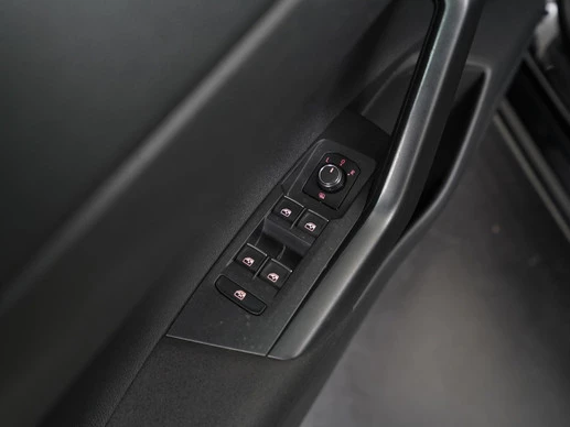 Volkswagen Polo - Afbeelding 27 van 30