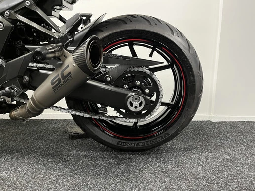 Kawasaki Z1000 - Afbeelding 15 van 21