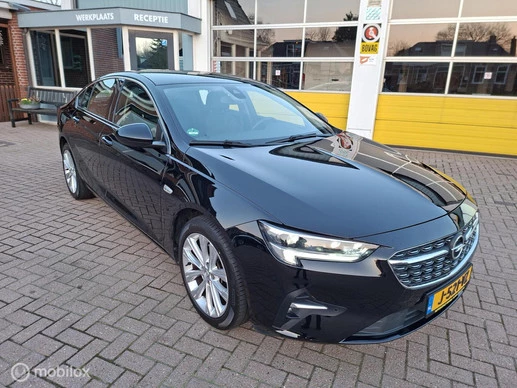 Opel Insignia - Afbeelding 1 van 24