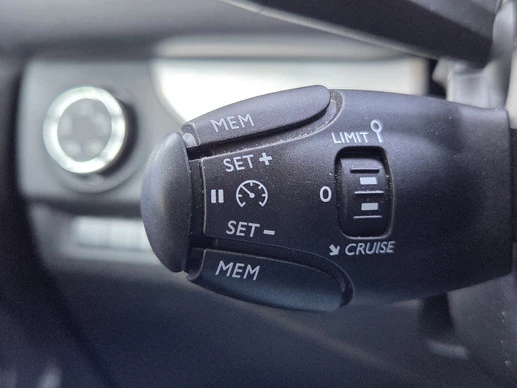 Peugeot e-Traveller - Afbeelding 13 van 30