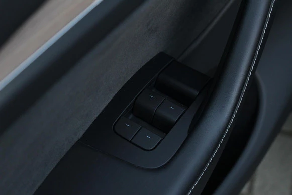 Tesla Model Y - Afbeelding 10 van 22