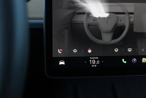 Tesla Model Y - Afbeelding 19 van 22