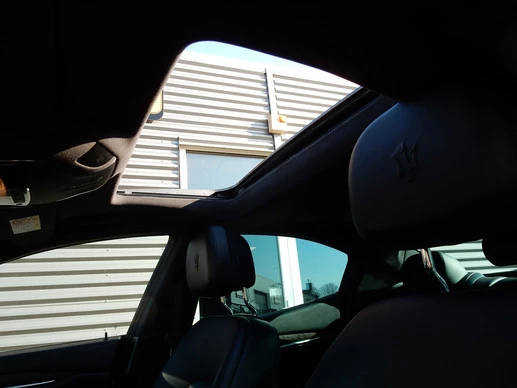 Maserati Ghibli - Afbeelding 18 van 24