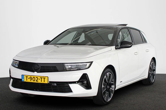 Opel Astra - Afbeelding 1 van 30