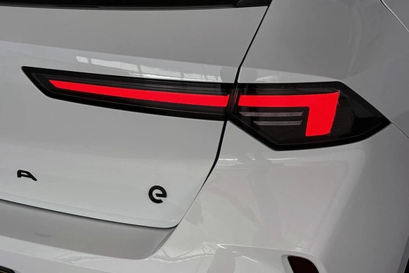 Opel Astra - Afbeelding 21 van 30