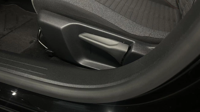 Peugeot e-208 - Afbeelding 21 van 30