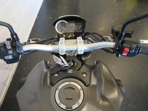 Honda CB 1000 R - Afbeelding 11 van 15