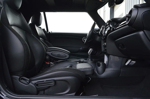 MINI Cooper Cabrio - Afbeelding 14 van 30