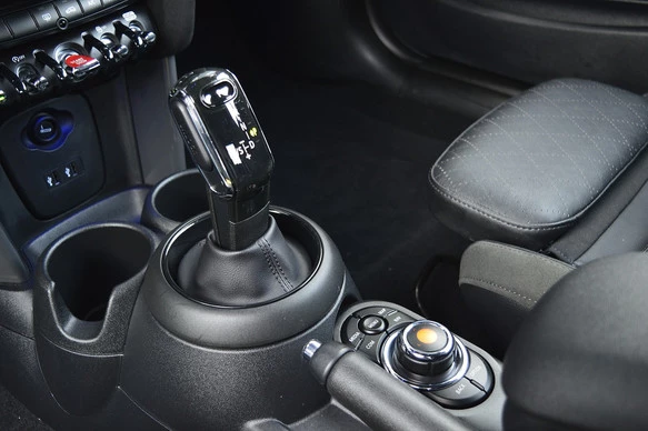 MINI Cooper Cabrio - Afbeelding 27 van 30