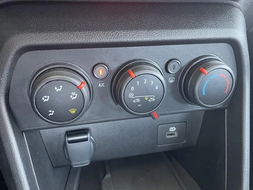 Dacia Sandero - Afbeelding 23 van 30