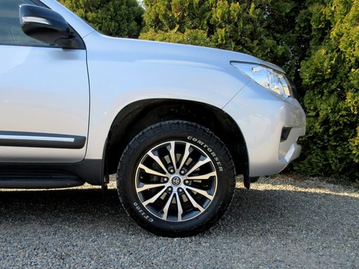 Toyota Land Cruiser - Afbeelding 12 van 16
