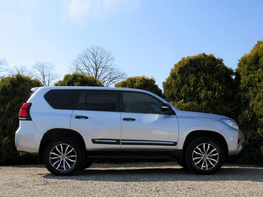 Toyota Land Cruiser - Afbeelding 14 van 16