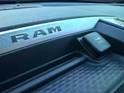 Dodge Ram 1500 - Afbeelding 20 van 30