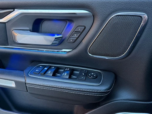 Dodge Ram 1500 - Afbeelding 25 van 30