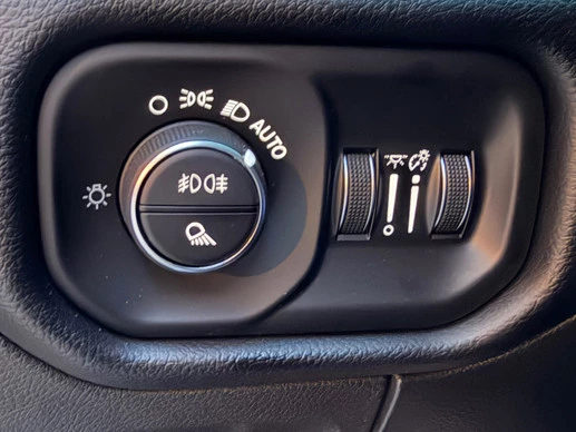 Dodge Ram 1500 - Afbeelding 28 van 30